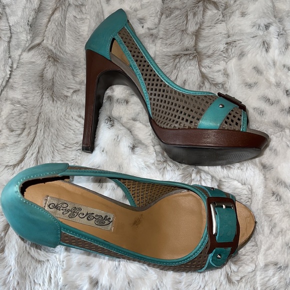 [naughty monkey] Flirt Pumps - Picture 10 of 13